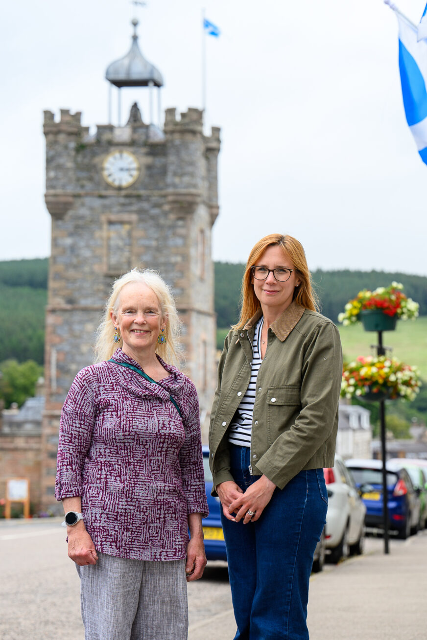 Ten Community Projects share £330,000 from Dorenell Wind Farm Community Benefit Fund.